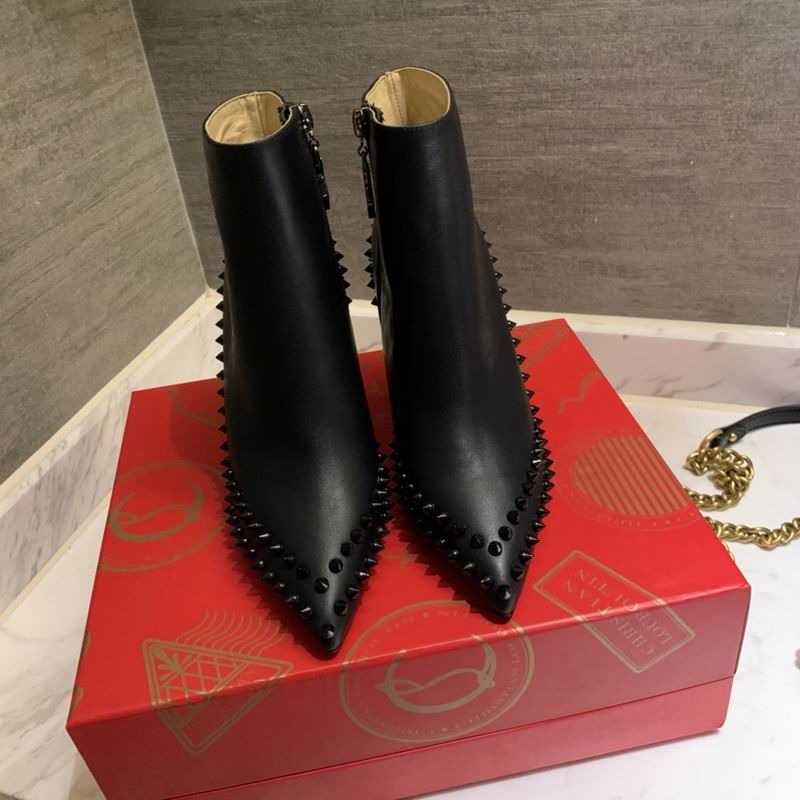 Christian Louboutin Willetta Bottines 100mm Cuir de Veau avec Clous Noir – Image 3