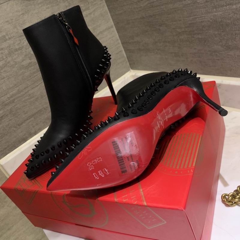 Christian Louboutin Willetta Bottines 100mm Cuir de Veau avec Clous Noir – Image 4