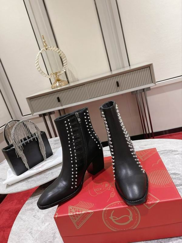 Christian Louboutin With My Guitar Bottines 65mm Cuir Embossé Alligator avec Clous Noir – Image 3