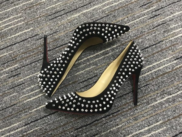 Christian Louboutin Escarpins Pigalle Spikes 100mm Veau Velours Noir