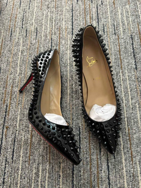Christian Louboutin Escarpins Pigalle Spikes 85mm Cuir Verni Noir
