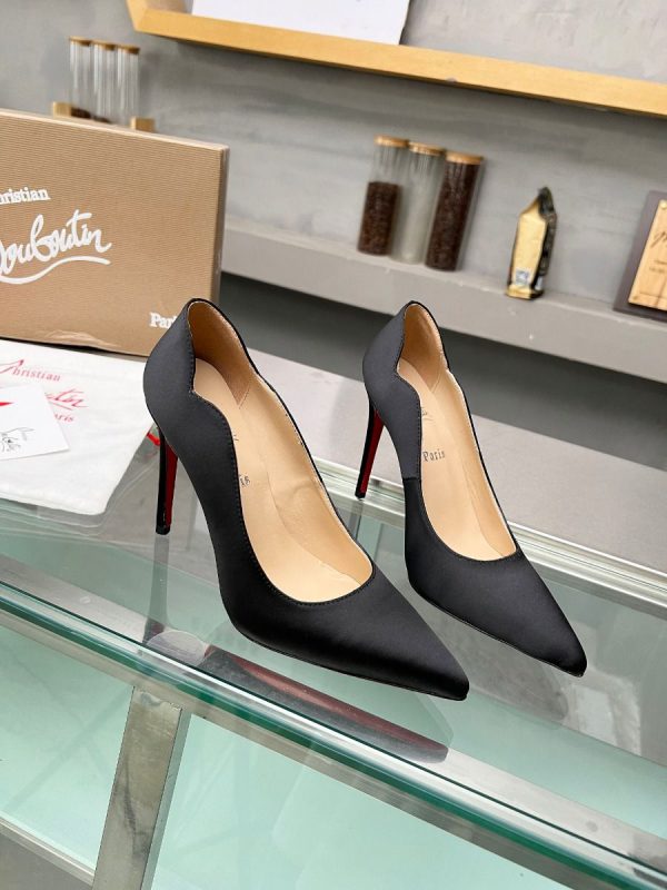 Christian Louboutin Hot Chick Escarpins 100 mm Satin Crêpe Noir