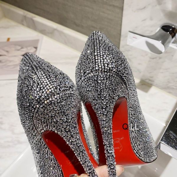 Christian Louboutin Escarpins Kate Strass Dégradé 100 mm Daim Noir – Image 3