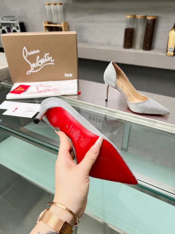 Christian Louboutin Escarpins Iriza 85mm Cuir Brillant Argent – Image 3