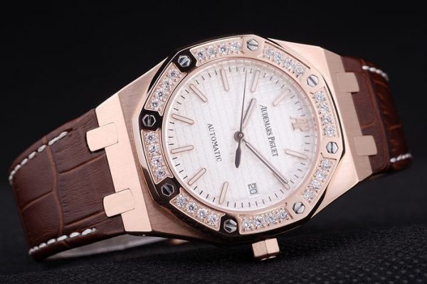 Audemars Piguet Royal Oak Répliques de Montres 3368 – Image 8