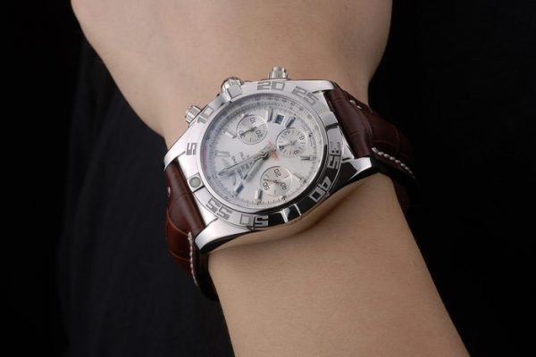 Certifiée Acier Inoxydable Lunette Acier Marron Bracelet Cuir Cadran Blanc 80285 – Image 10