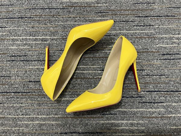 Christian Louboutin Kate Escarpins 85 mm Cuir Verni Jaune – Image 4