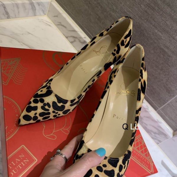Christian Louboutin Escarpins Kate 100 mm Satin Imprimé Léopard Marron – Image 4