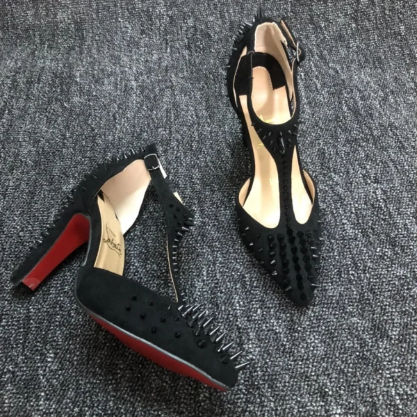 Christian Louboutin Goldostrap Spikes Escarpins 100 mm Veau Velours Noir – Image 3