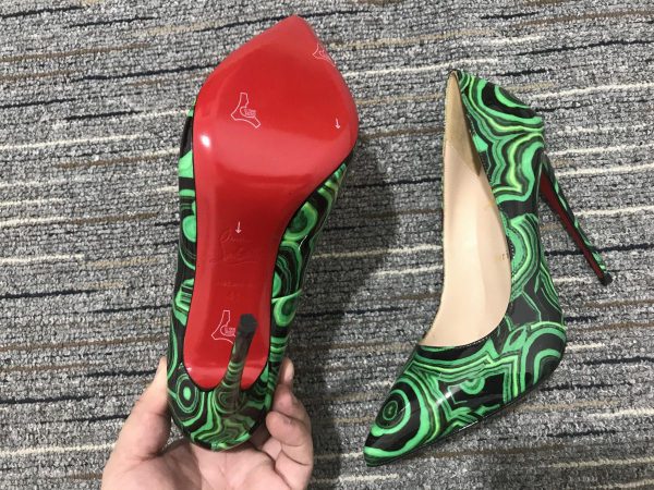Christian Louboutin Escarpins So Kate 120 mm Cuir Verni Malachite – Image 3