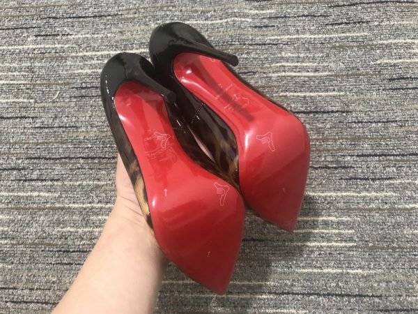 Christian Louboutin Escarpins Pigalle Follies 100mm Verni Dégradé Léopard Noir – Image 4