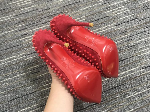 Christian Louboutin Escarpins Pigalle Spikes 100mm Veau Velours Rouge – Image 4