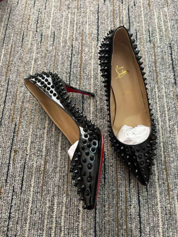 Christian Louboutin Escarpins Pigalle Spikes 85mm Cuir Verni Noir – Image 3
