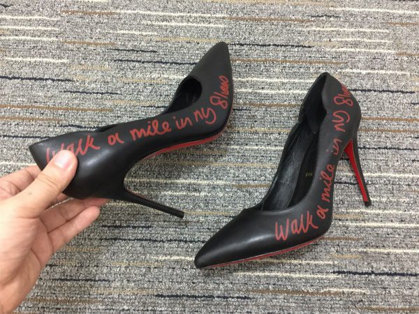 Christian Louboutin Hottie Walkie Escarpins 100 mm 'Walk a Mile' Cuir Nappa Noir – Image 3