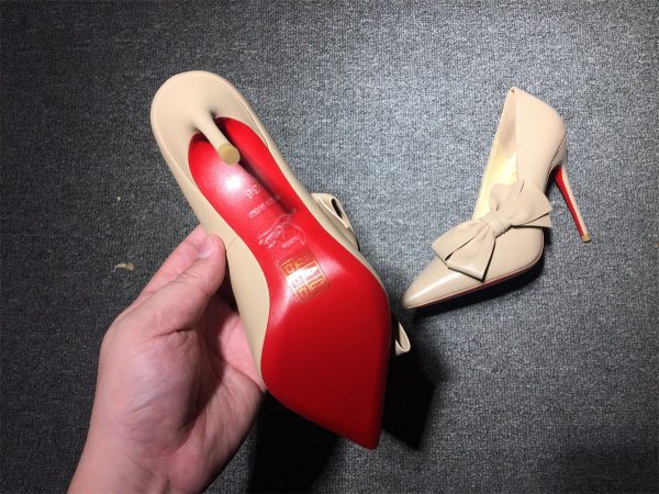 Christian Louboutin Madame Menodo Escarpins 100 mm Avec Nœud Cuir Nappa Nude – Image 3