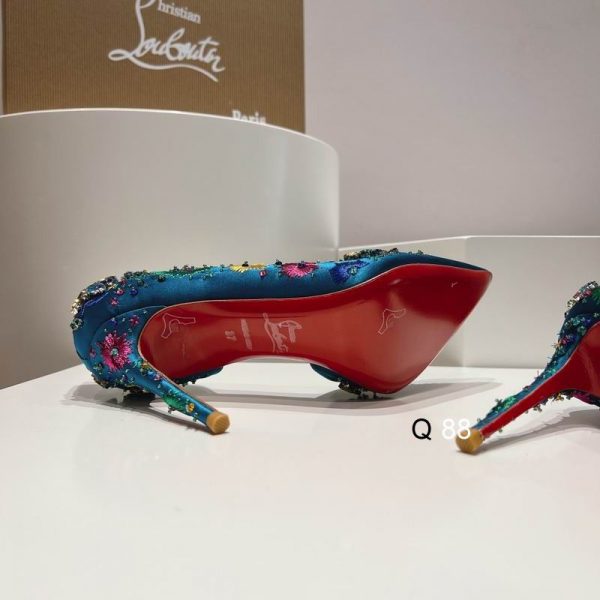 Christian Louboutin Brodiriza Escarpins D’orsay Brodés 100 mm Satin Bleu – Image 4