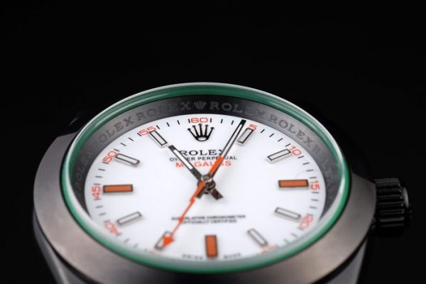 Rolex Milgauss Vert Teinté Pro-Hunter Saphir Cadran Blanc – Image 5