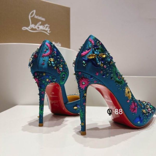 Christian Louboutin Brodiriza Escarpins D’orsay Brodés 100 mm Satin Bleu – Image 5