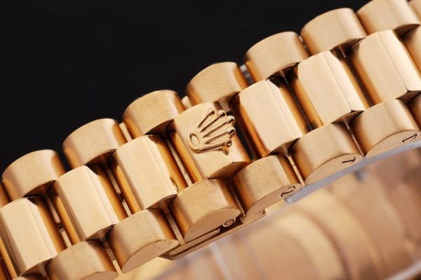 Rolex Day-Date Meilleures Répliques de Montres de Qualité 4827 – Image 4