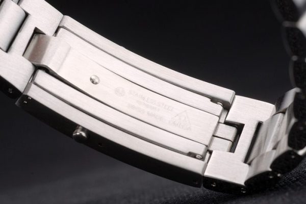 Omega Seamaster Planet Ocean Tachymètre Noir Cadran Noir Bracelet Acier Inoxydable 80240 – Image 3