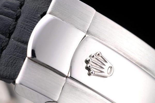 Rolex Daytona Boîtier Acier Inox Cadran Bleu Bracelet Cuir Noir – Image 3
