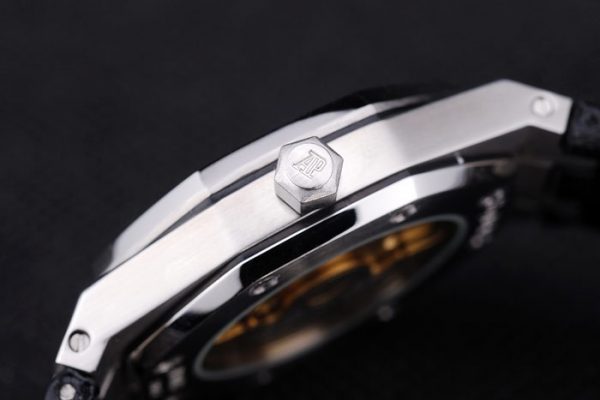 Audemars Piguet Royal Oak Répliques de Montres 3355 – Image 2
