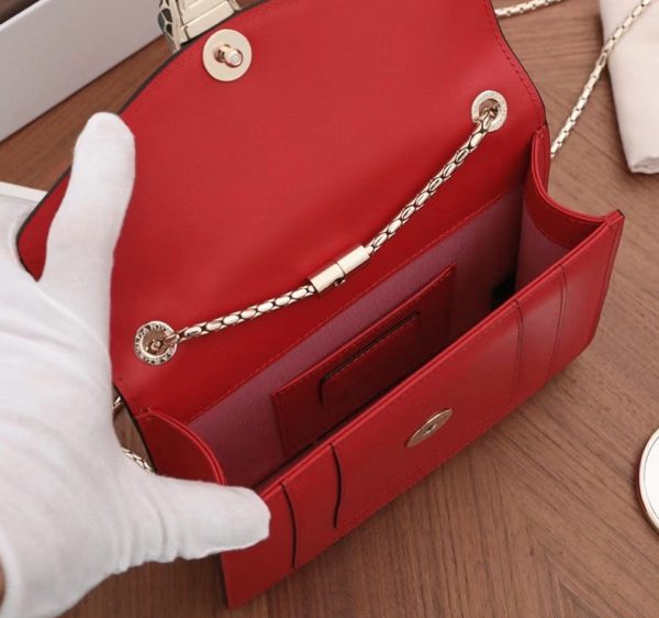 Petit sac bandoulière Bvlgari Serpenti Forever en cuir rouge – Image 6