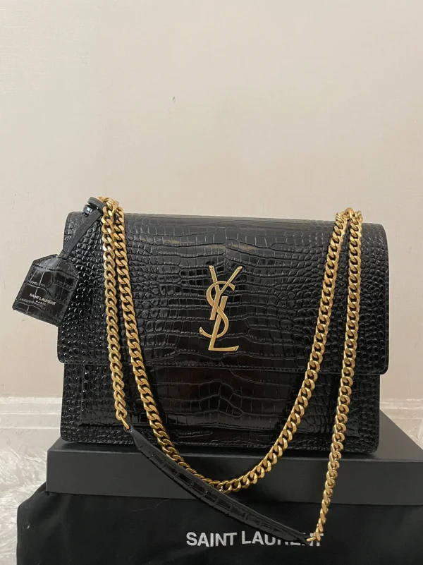 Sac Saint Laurent Sunset Medium à Chaîne en Cuir Noir Embossé Crocodile – Image 7
