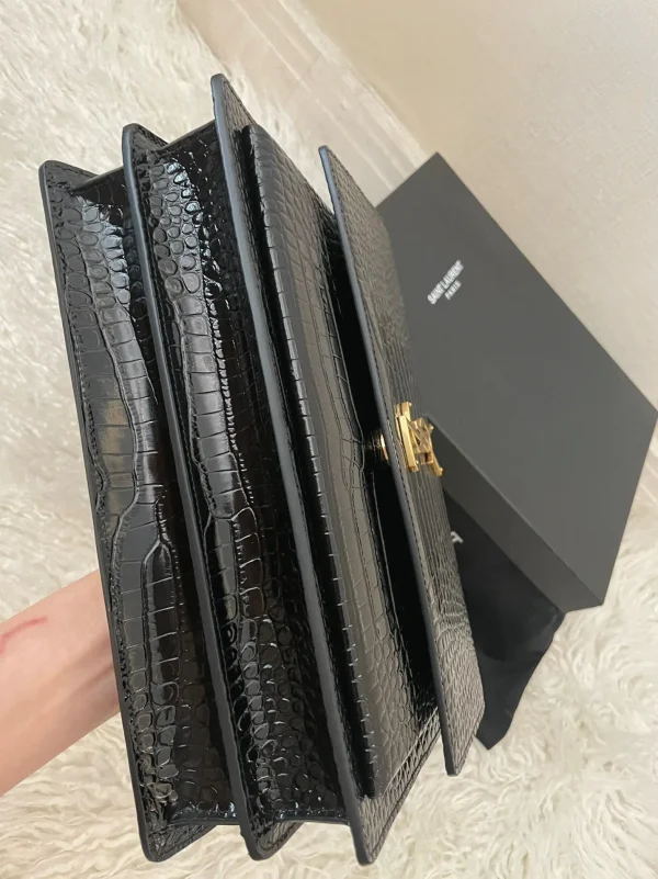 Sac Saint Laurent Sunset Medium à Chaîne en Cuir Noir Embossé Crocodile – Image 5