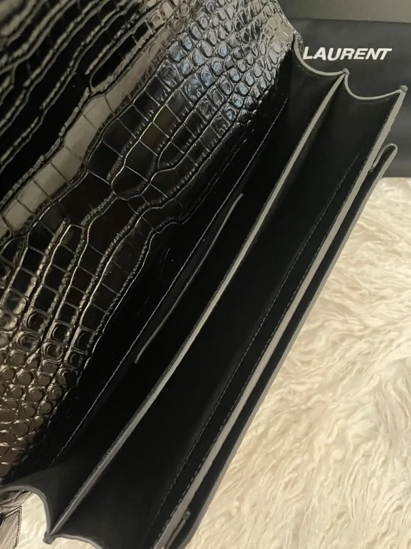 Sac Saint Laurent Sunset Medium à Chaîne en Cuir Noir Embossé Crocodile – Image 3