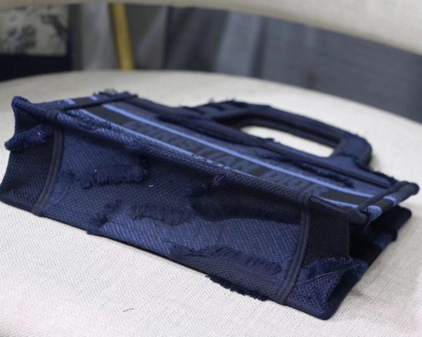 Réplique Mini Sac Dior Book Tote en camouflage bleu – Image 5