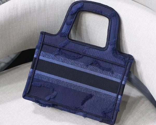 Réplique Mini Sac Dior Book Tote en camouflage bleu – Image 2
