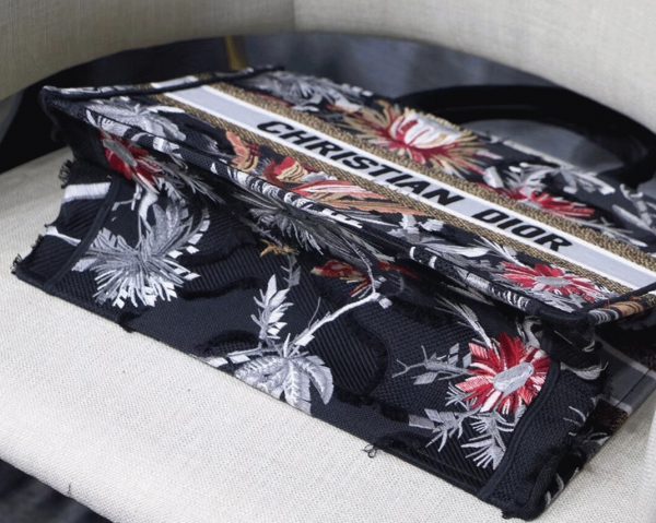 Réplique Sac Dior Book Tote Medium en camouflage noir multicolore – Image 2