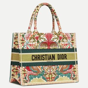 Réplique Sac Dior Book Tote Medium en broderie "Heart Lights"