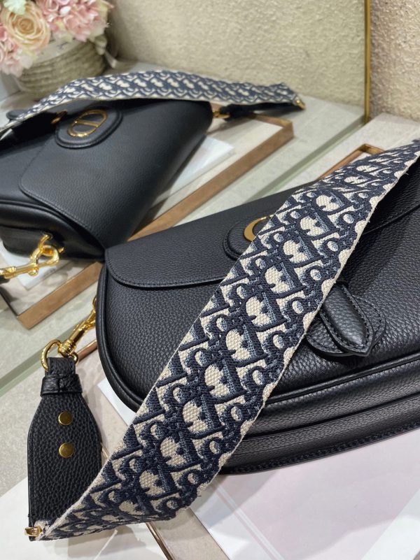 Imitation Grand Sac Dior Bobby en noir – Image 6