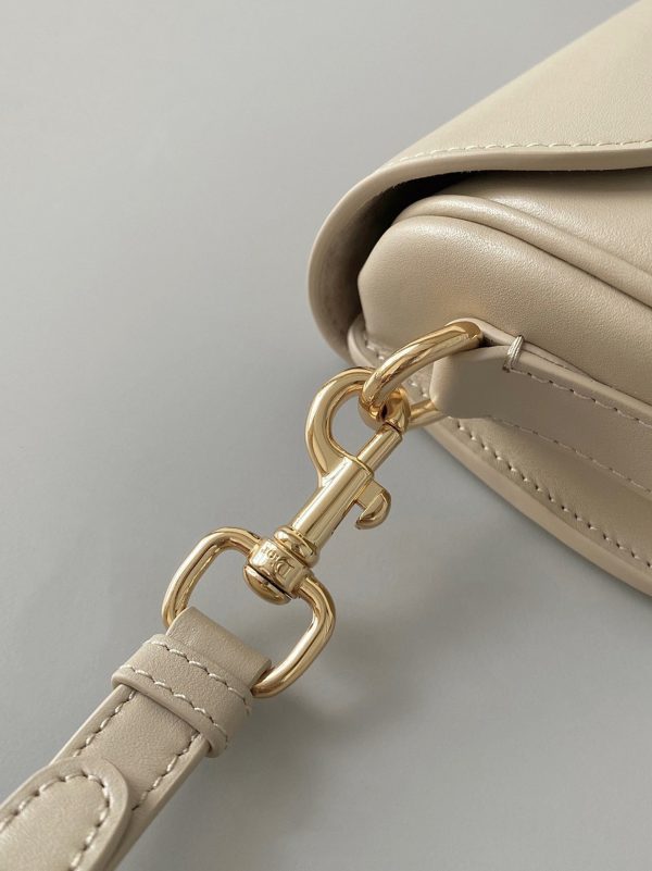 Réplique Sac Dior Bobby East-West en beige – Image 2