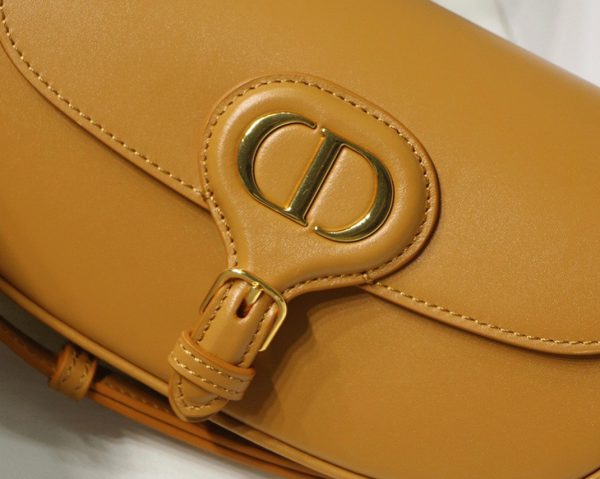 Contrefaçon Sac Dior Bobby East-West en brun – Image 4