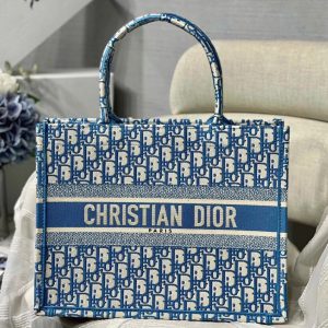 Contrefaçon Sac Dior Book Tote Medium en broderie Oblique bleue