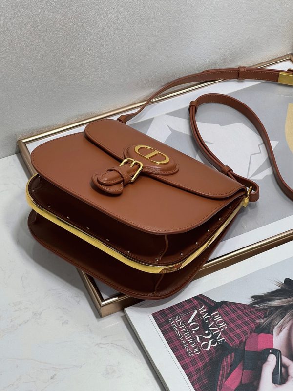 Contrefaçon Sac Dior Bobby Frame en brun – Image 9