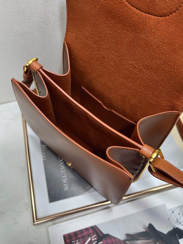 Contrefaçon Sac Dior Bobby Frame en brun – Image 5