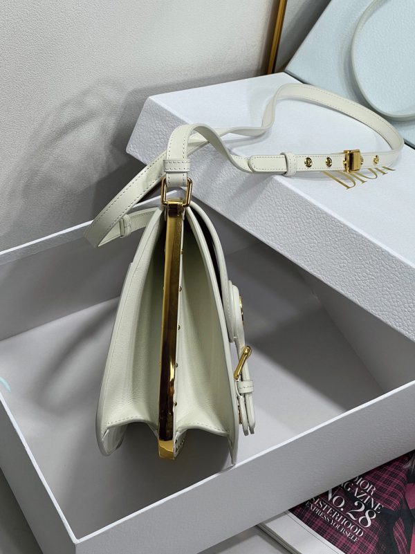 Réplique Sac Dior Bobby Frame en blanc – Image 4