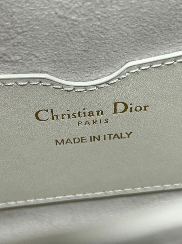 Réplique Sac Dior Bobby Frame en blanc – Image 2