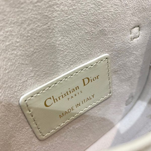 Réplique Micro Sac Dior Bobby en blanc – Image 7