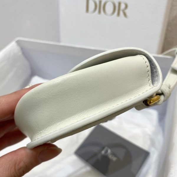 Réplique Micro Sac Dior Bobby en blanc – Image 5