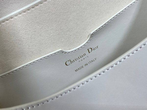 Réplique Grand Sac Dior Bobby en blanc – Image 3
