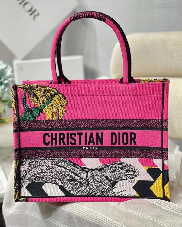 Réplique Sac Dior Book Tote Medium en broderie Zoom Pop Toile de Jouy – Image 5