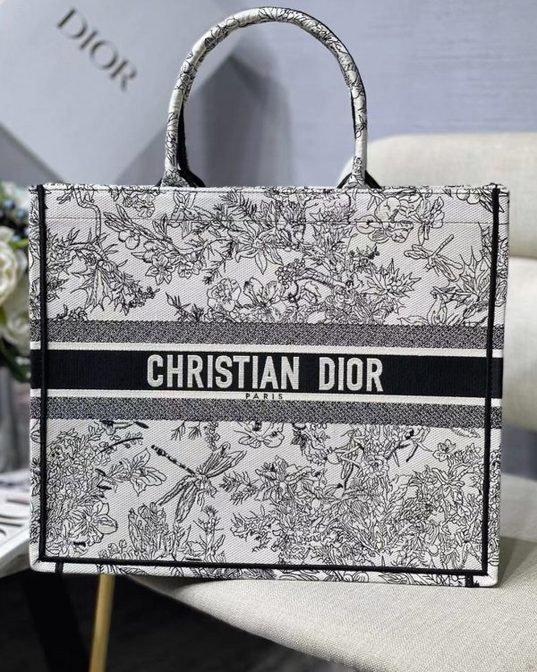 Réplique Sac Dior Book Tote Large en broderie Fleurs Toile de Jouy bleue