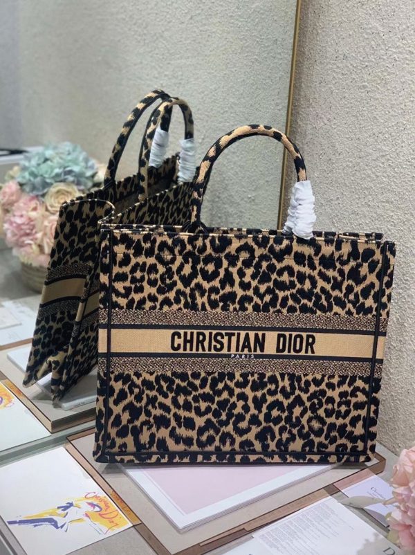 Fausse Sac Dior Book Tote Large en broderie Mizza multicolore beige – Image 2