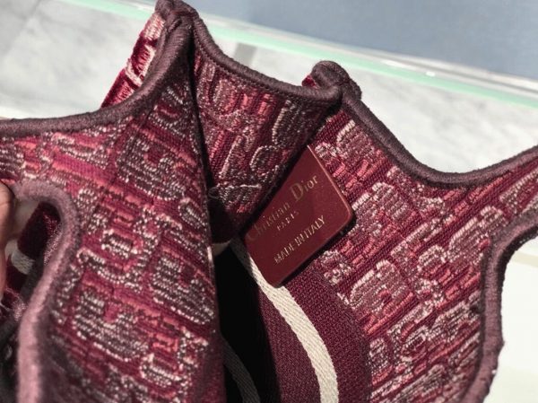 Réplique Mini Sac Dior Book Tote en velours Bordeaux brodé Oblique – Image 5