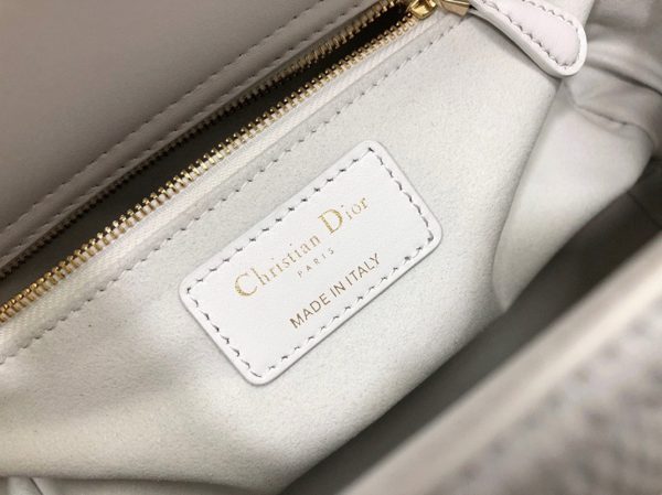 Réplique Sac Dior Lady D-Lite Medium en tissu technique Macrocannage blanc – Image 2